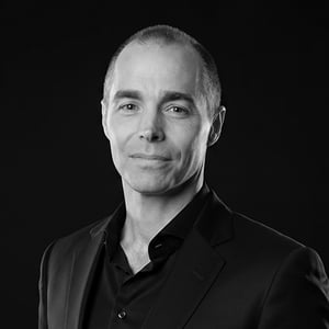 JV26 Speakers-Simon-Curran-BW